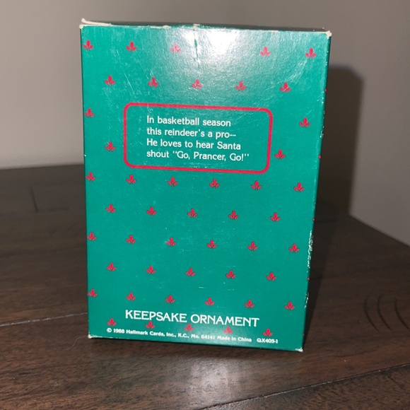 Vintage Reindeer Champs Basketball Hallmark Ornament 1988 - Picture 5 of 6